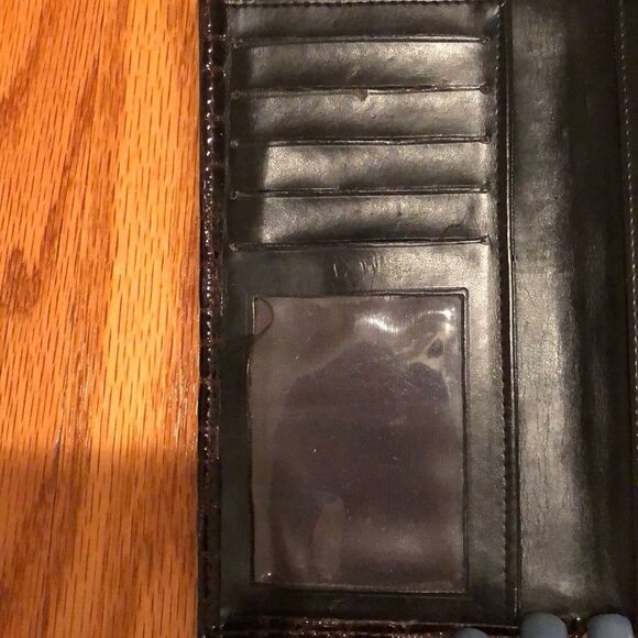 St. Thomas wallet - Picture 4 of 6